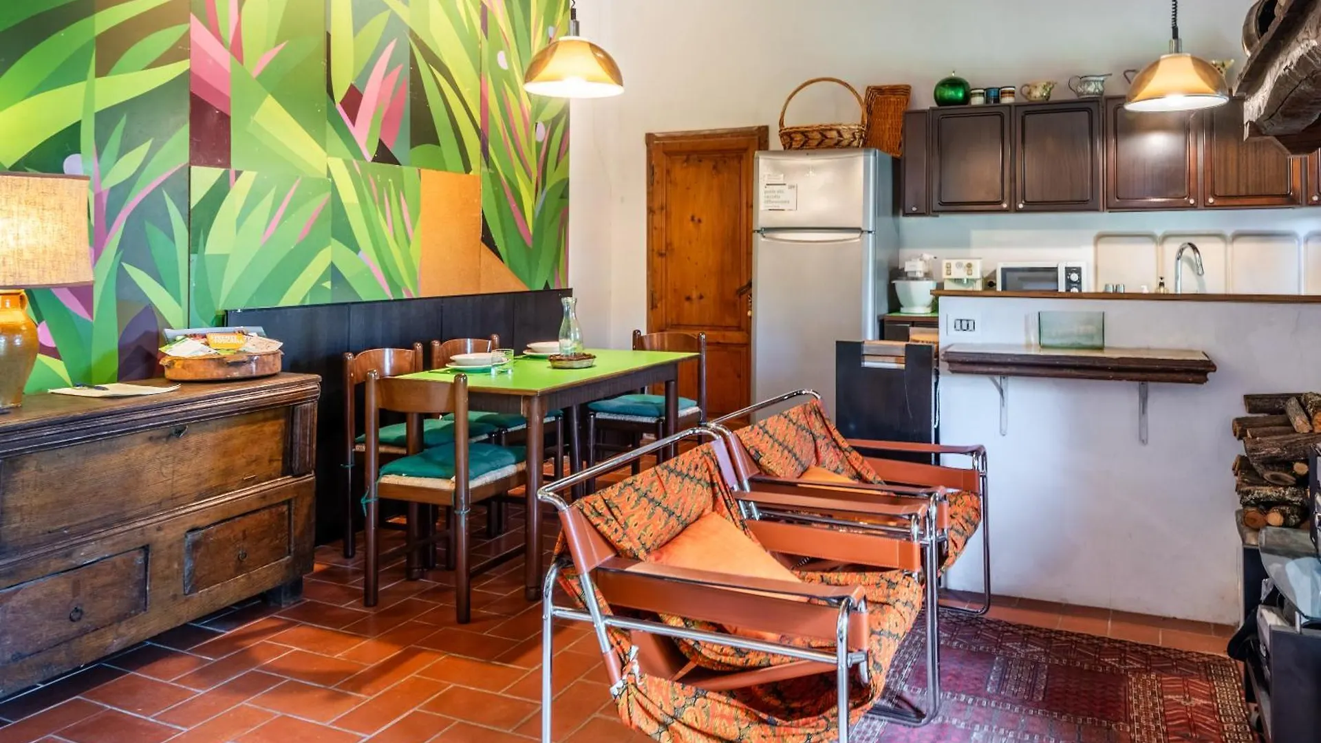 Casa Rosa A Murlo Apartment
